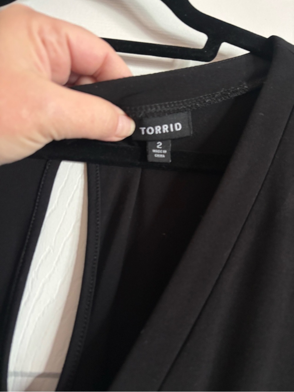 Torrid V-Neck Flutter Sleeve Romper - Picture 3 of 5